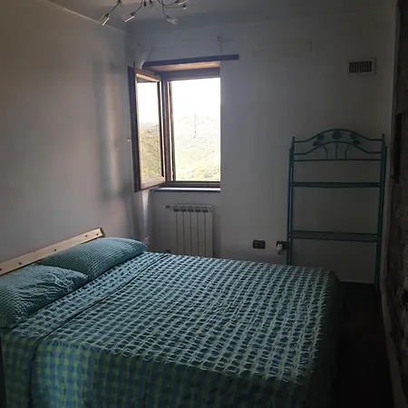 Ferienhaus Laya Marina Valeriano Lunense